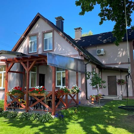 Kronenberga Street Guesthouse Jūrkalne Екстериор снимка